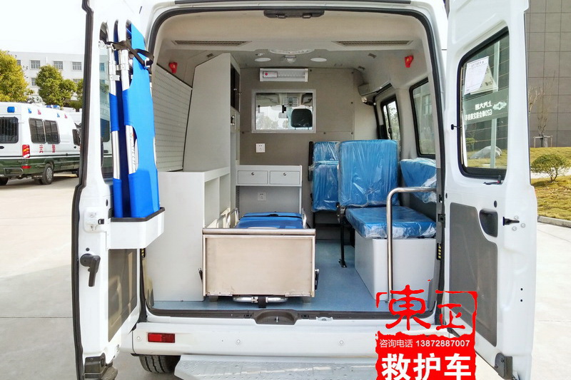 新全順短軸平頂救護車V362汽油版運輸型內飾圖 